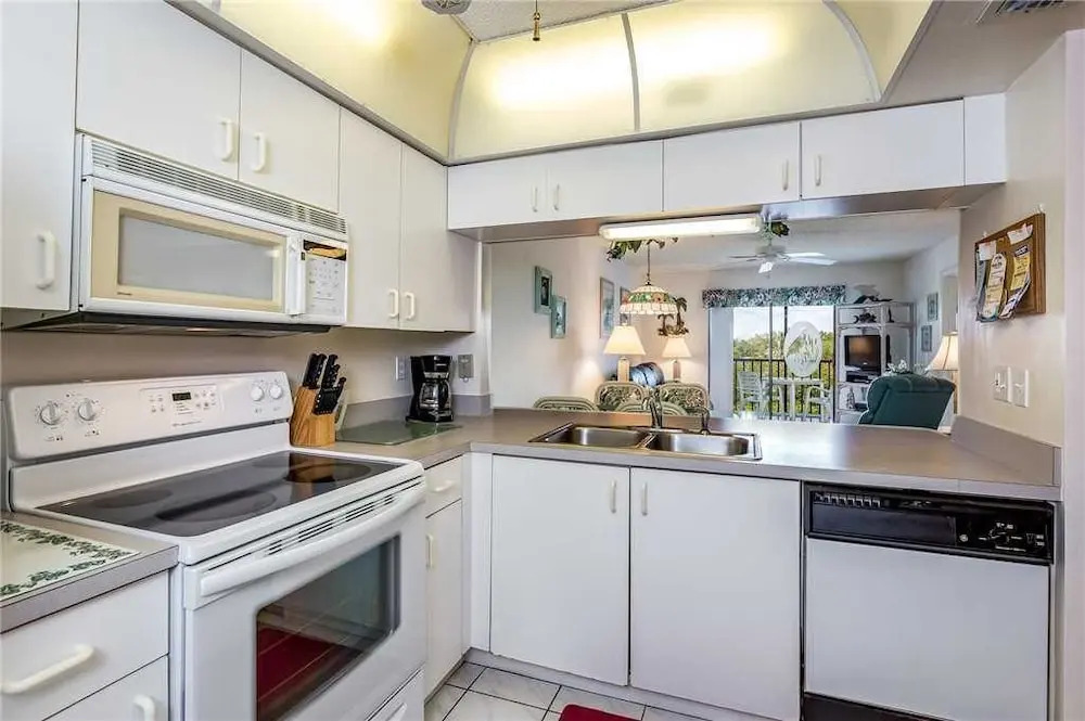Admirals Bay 152 - Two Bedroom Condo