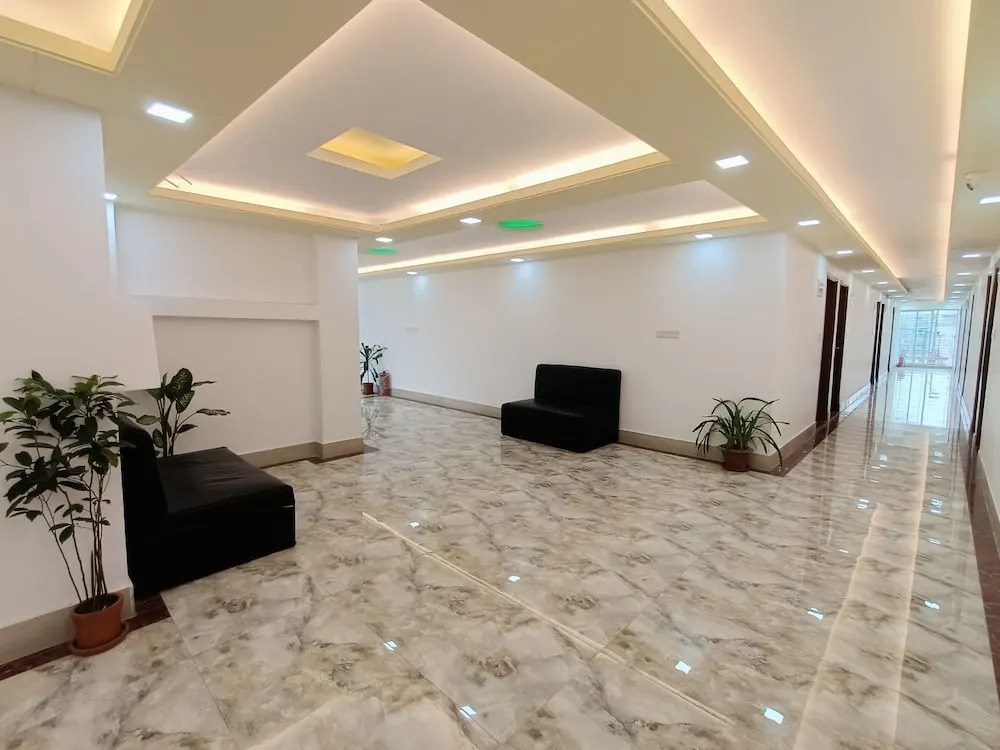 Hotel D-Palace Near Haji Camp & Dhaka Airport