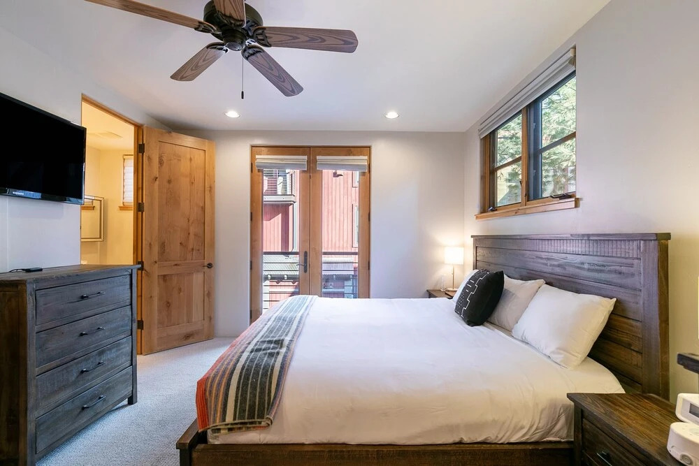 Owl Meadows 16 by AvantStay Walking Distance to Town Slopes