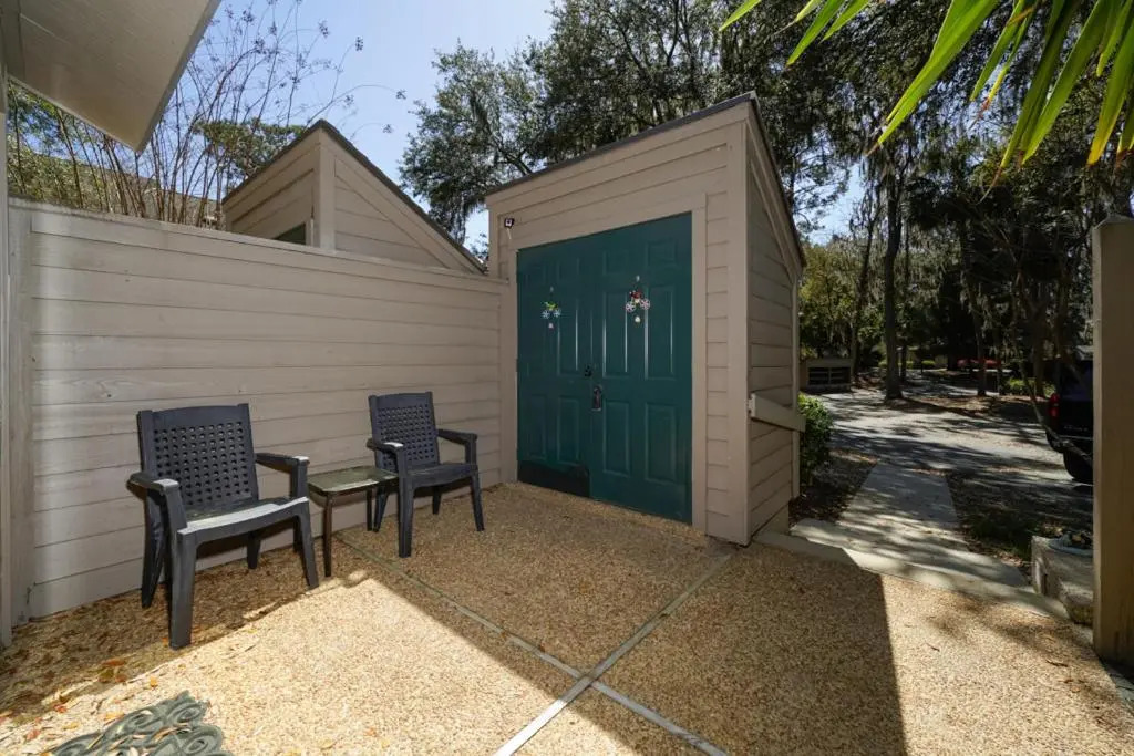 144 The Greens 1 BR Shipyard Golf Condo