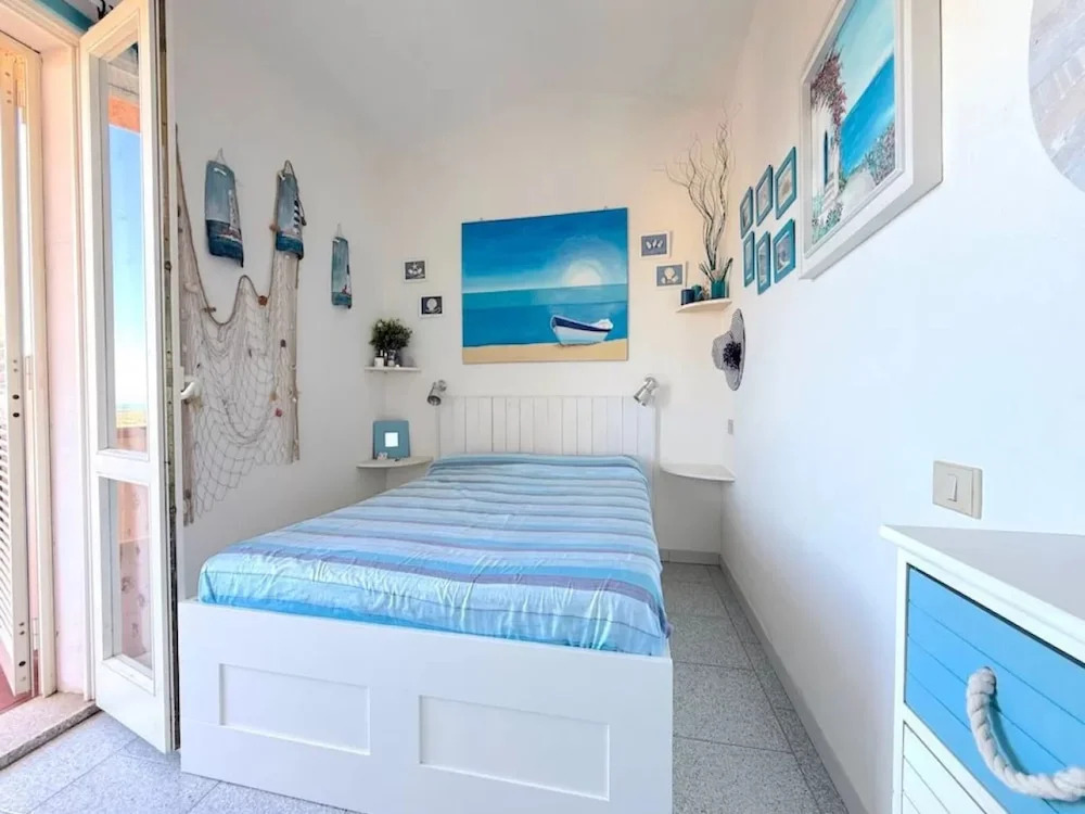 Panoramic SEA VIEW apartments in Badesi in Residence with pool