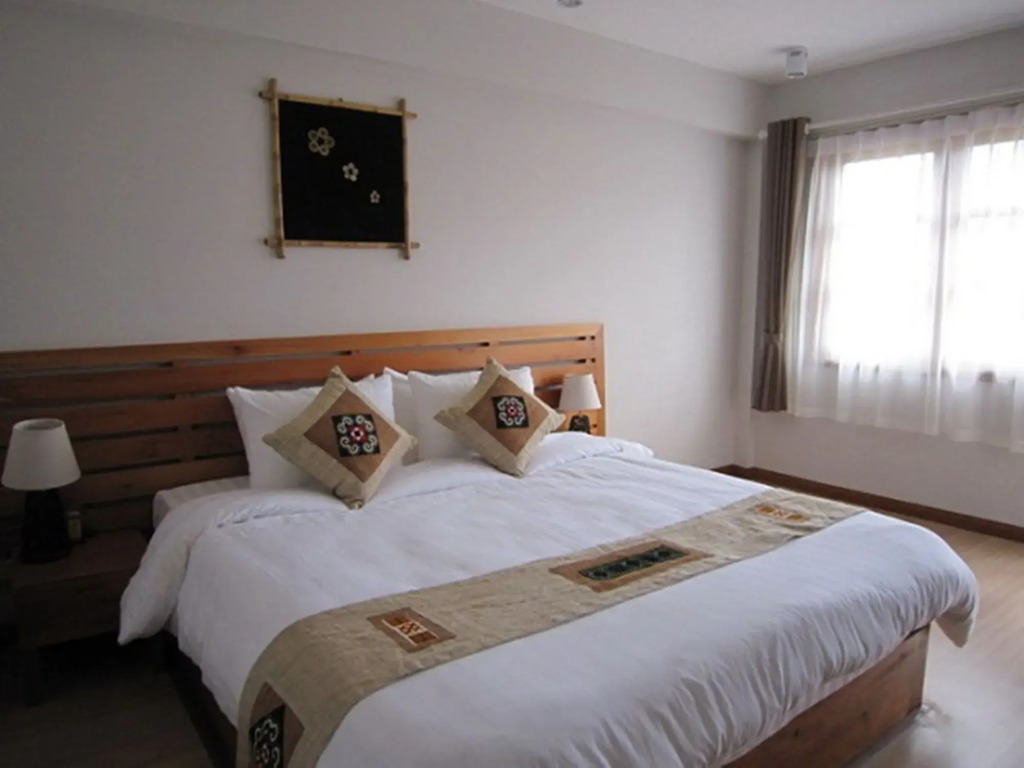 Duyen Saigon Hotel