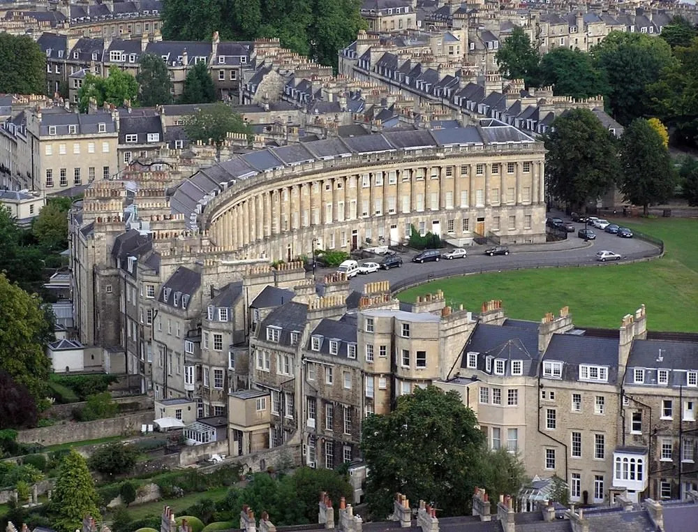 The Crescent Side
