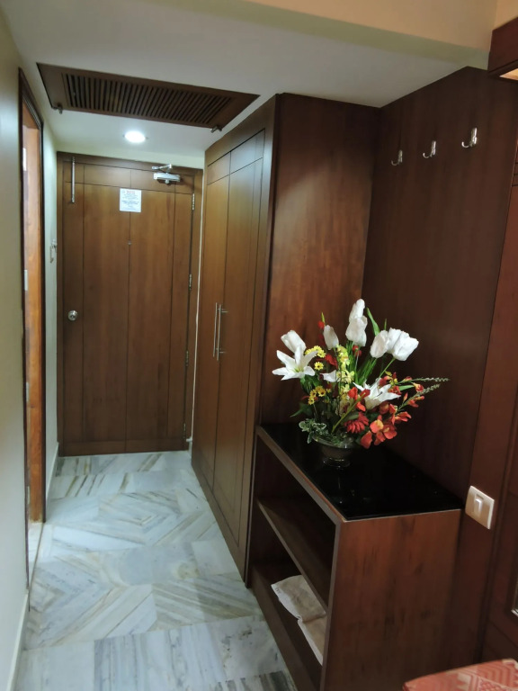 Hotel PLR Grand
