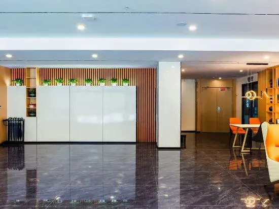 Urban Convenience Hotel (Li County Bipenggou Scenic Area Li Xiaolu Branch)