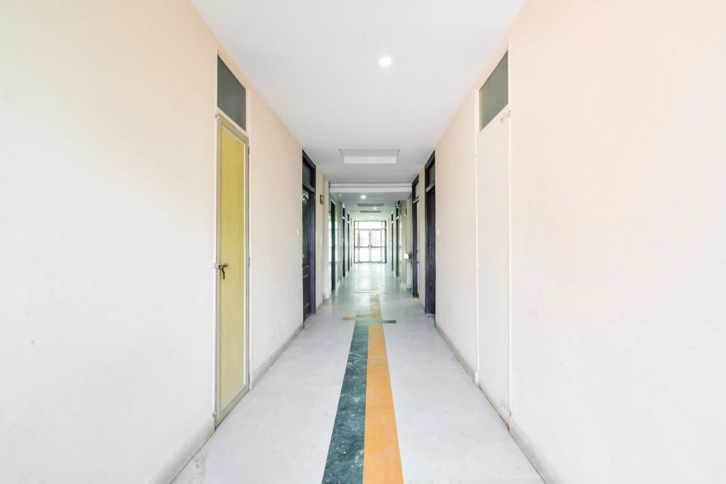 Townhouse OAK Secunderabad Near Railway Station Formerly Hotel Brahma