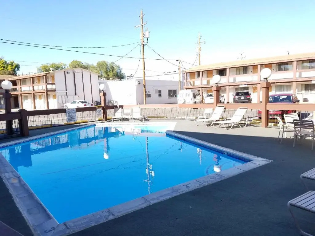 Thunderbird Motel