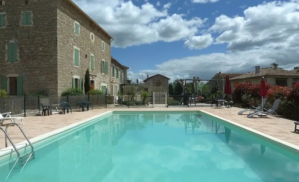 Large Ground Floor Apartment With 2 Bedrooms And A Big Terrace