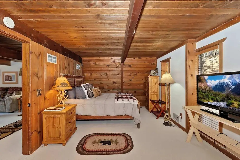 Yosemite Pines Cabin - Sleeps 6