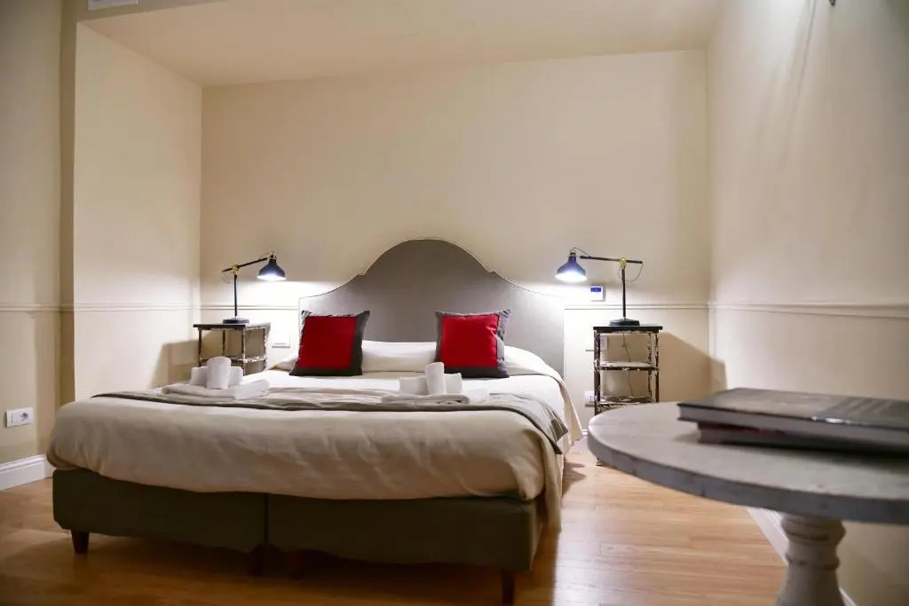 La Croce D'oro Santa Croce Suite Apartments