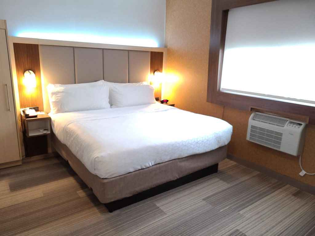 Best Western Roslyn-Long Island Hotel