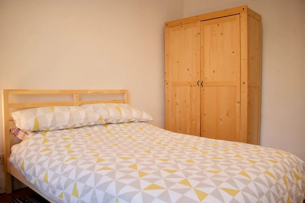 2 Bedroom Seaside Flat