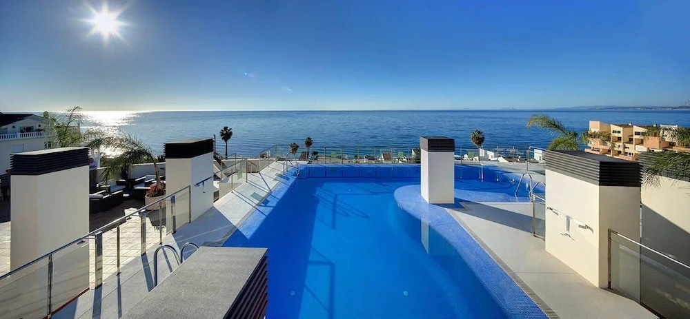 Two Bedrooms Apartment with Sea View