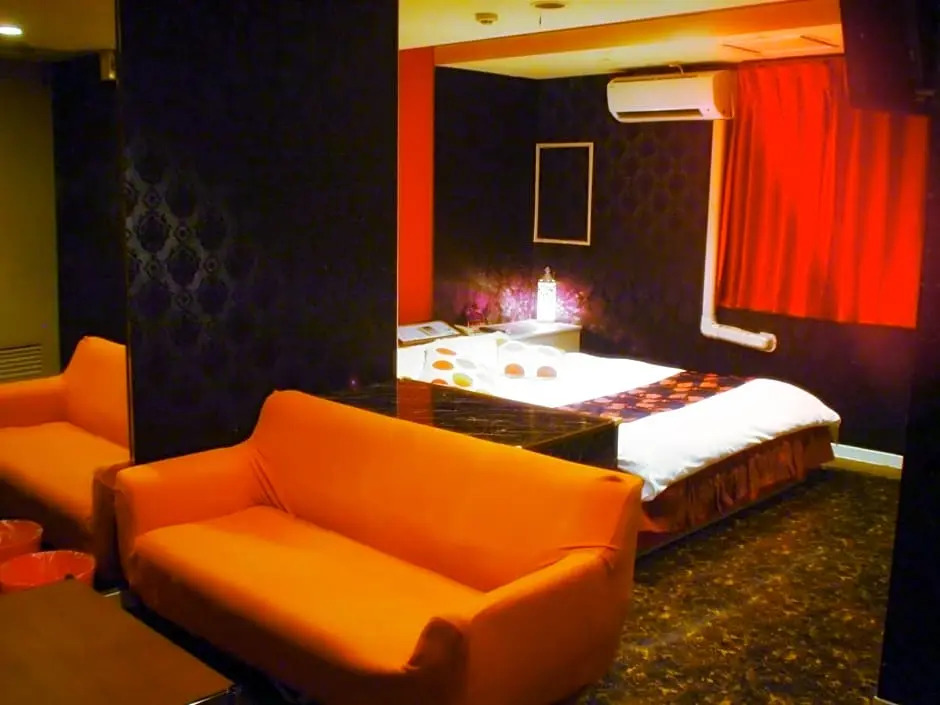 Hotel 24(Twenty four)