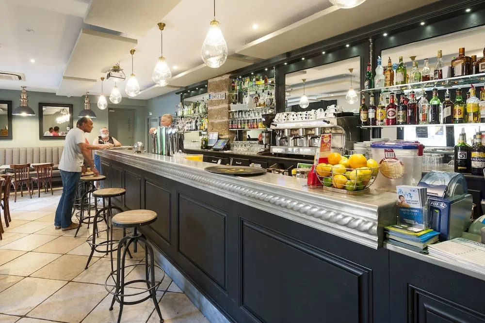 Hotel Restaurant des Maures