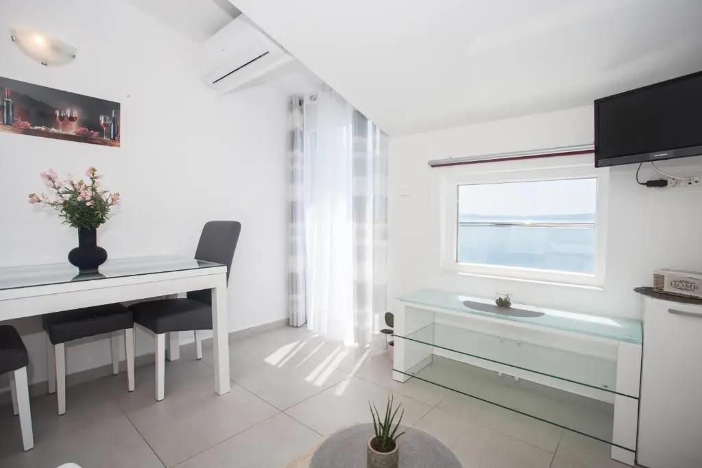 Apartments Bandić - 30 meters to the beach