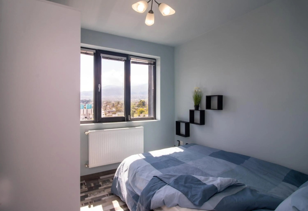 Mountain View Apartment 1 + Parking