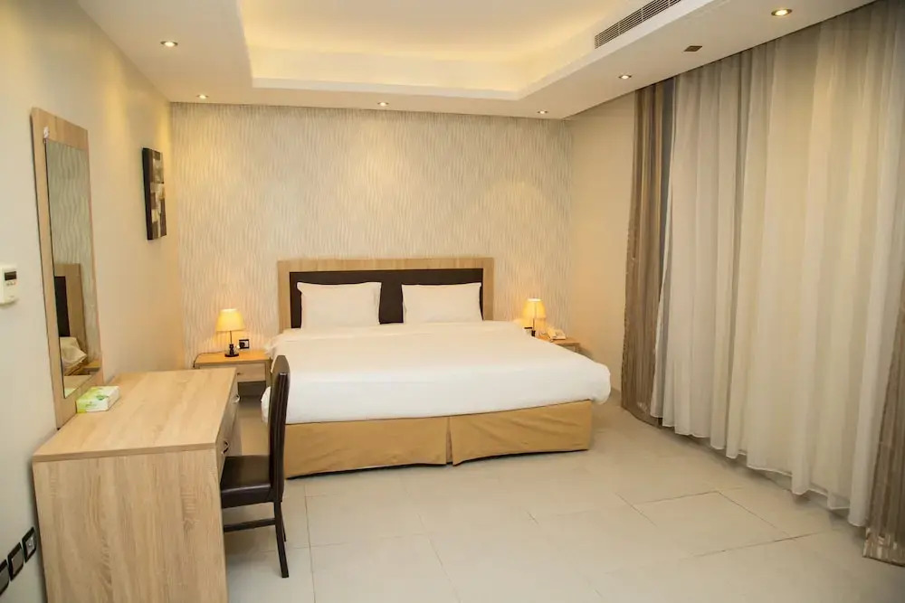 Oasis Rise Hotel Apartments