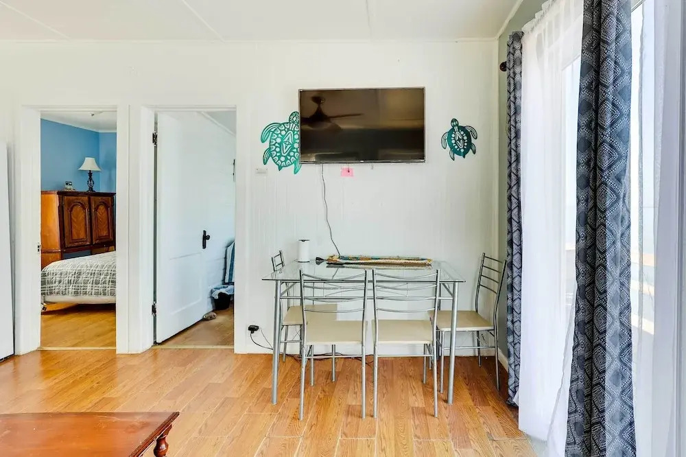 Scenic Geneva Cottage w/ Lake Erie Beach Access!