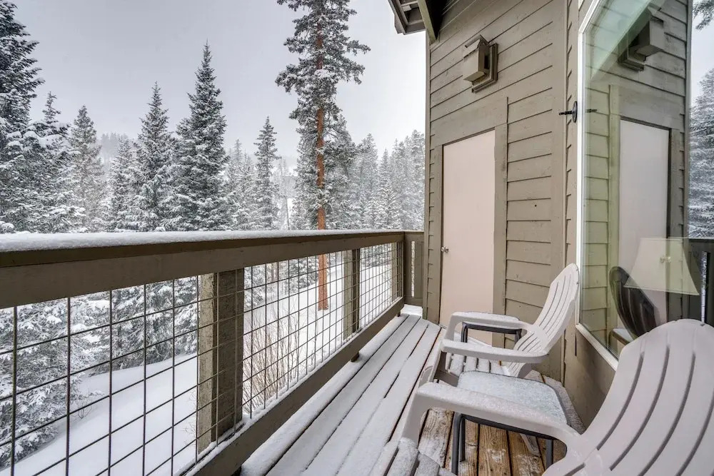Silverthorne Gem w/ Community Perks: 11 Mi to Ski!
