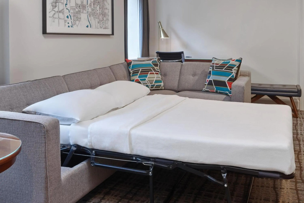 Le Meridien Indianapolis