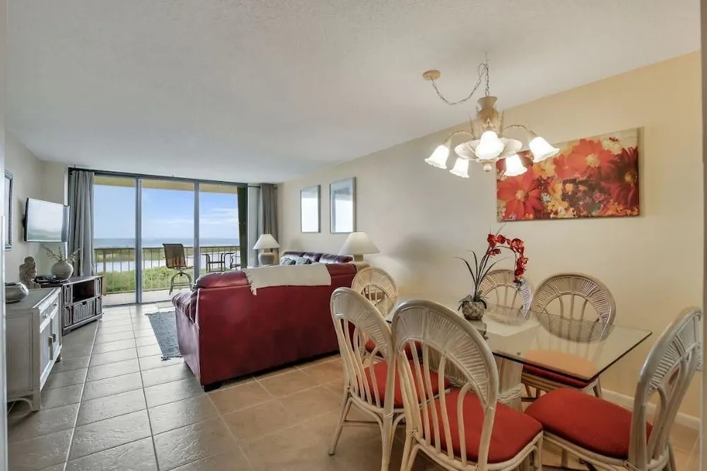 Seaview Court