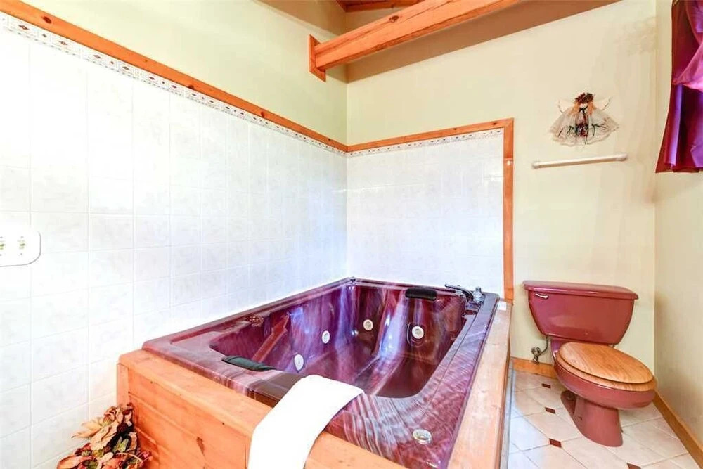 Cherished Memories, 2 Bedrooms, Jetted Tub, Near Golf Course, Sleeps 6