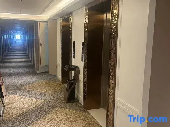 Vienna Hotel (Ejin Banner)