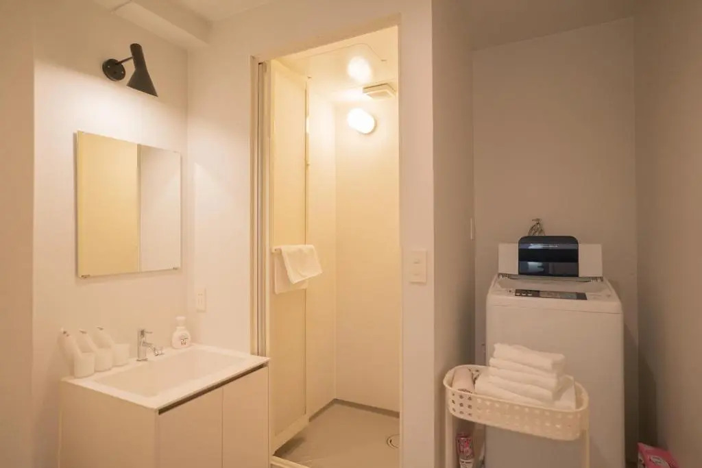 Yeah Room Namba