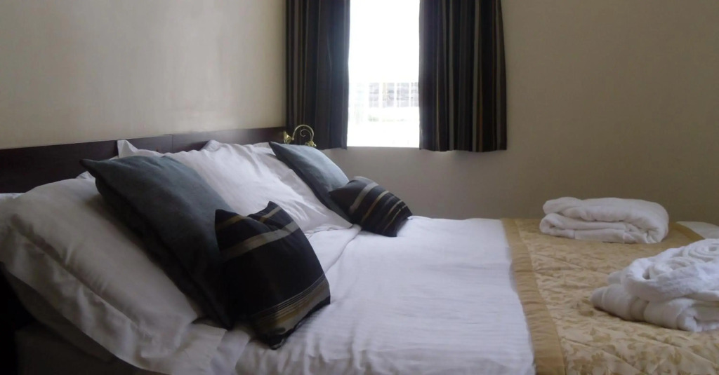 Waverley Hotel