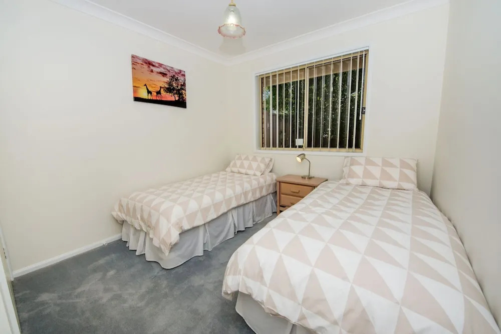 Whitesands Road, Unit 2/12