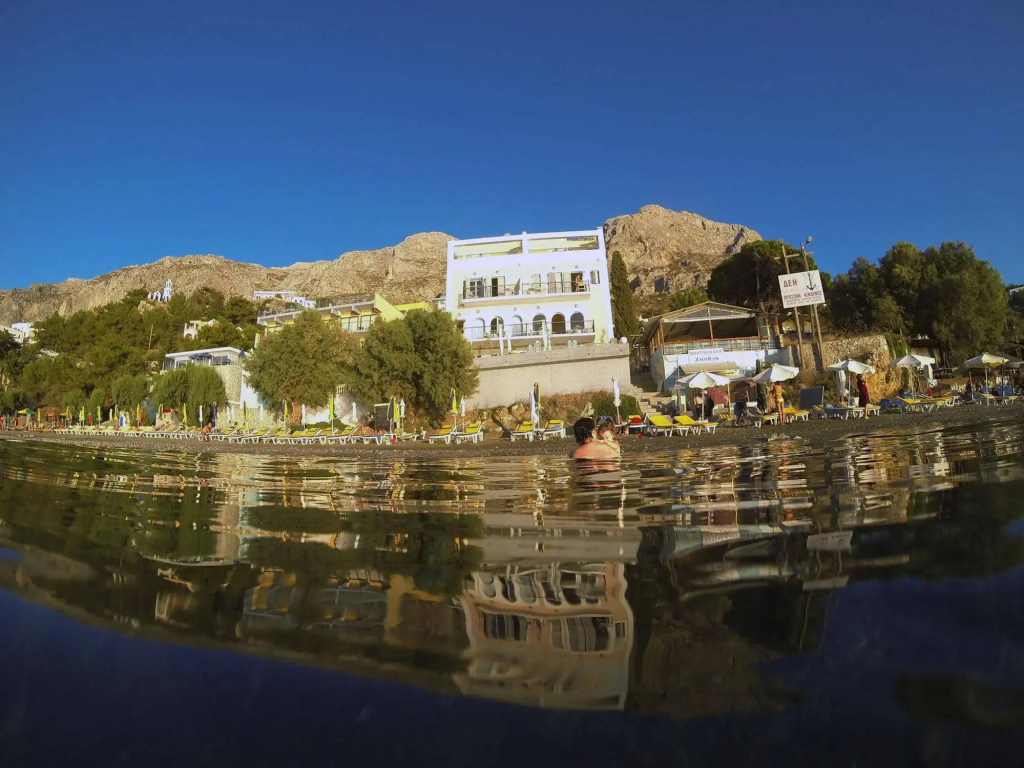MasouriBlu Boutique Hotel