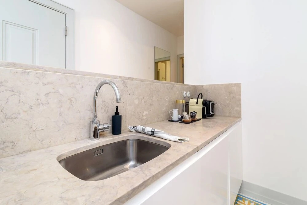 Bacalhoeiros 99 - Beautiful and bright Apartment @ Baixa, Chiado