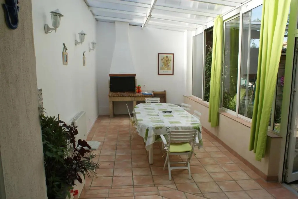 Spacieuse maison de village avec jardin patio