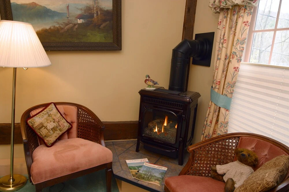 Three Mountain Inn