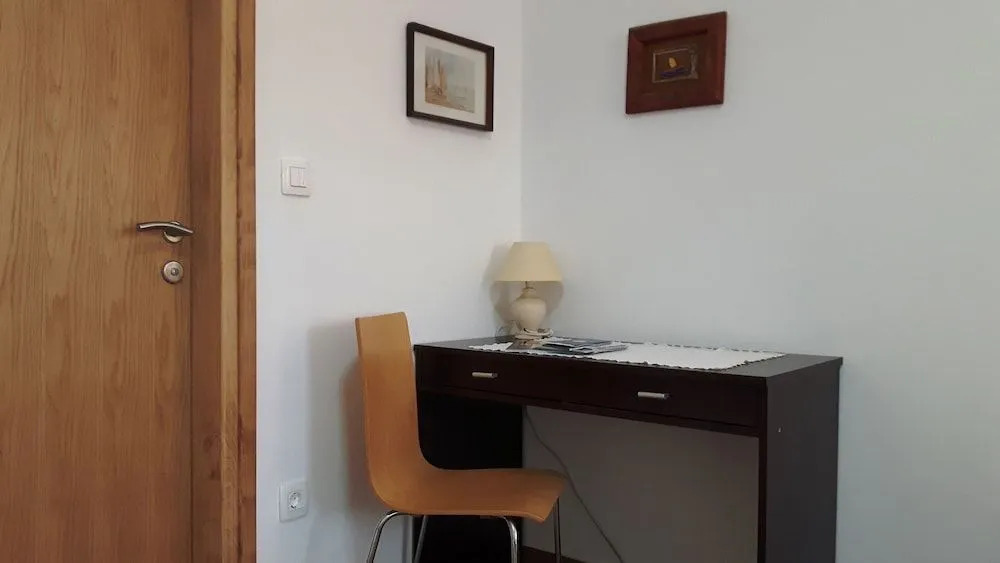 Apartment & Room Danijel