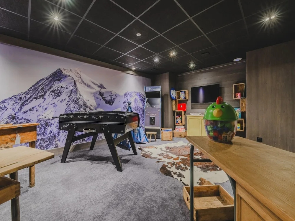 Apartment in Peisey With Stunning Mountain Views