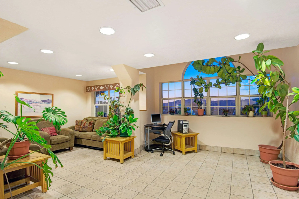 Microtel Inn & Suites by Wyndham Albuquerque West