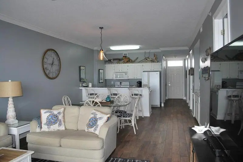 Grand Pointe 607
