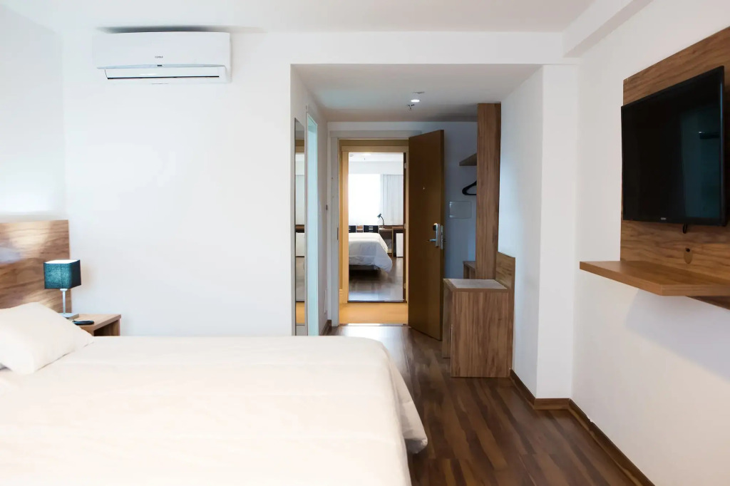 Trade Hotel