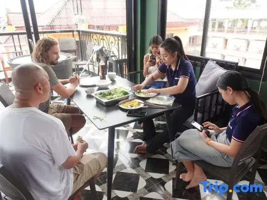 Champa Inn Hotel