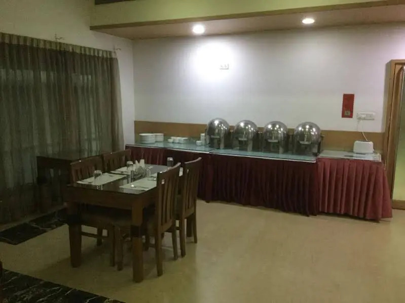 Meenal Hotel