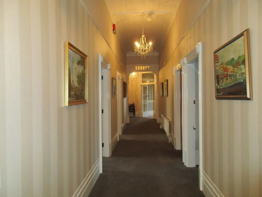 Valmai House & Motel Cambridge