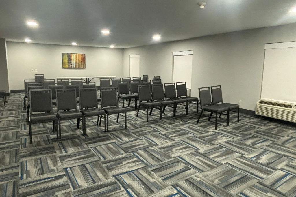 Quality Inn & Suites at Airport Blvd I-65