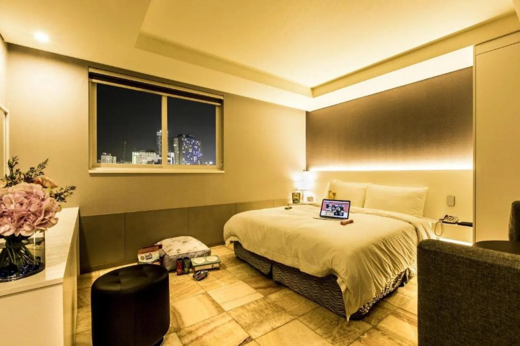The Pettel Premium Suite