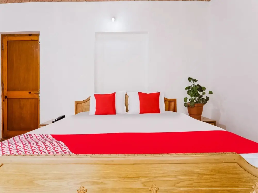 OYO 41662 Semskit Guest House