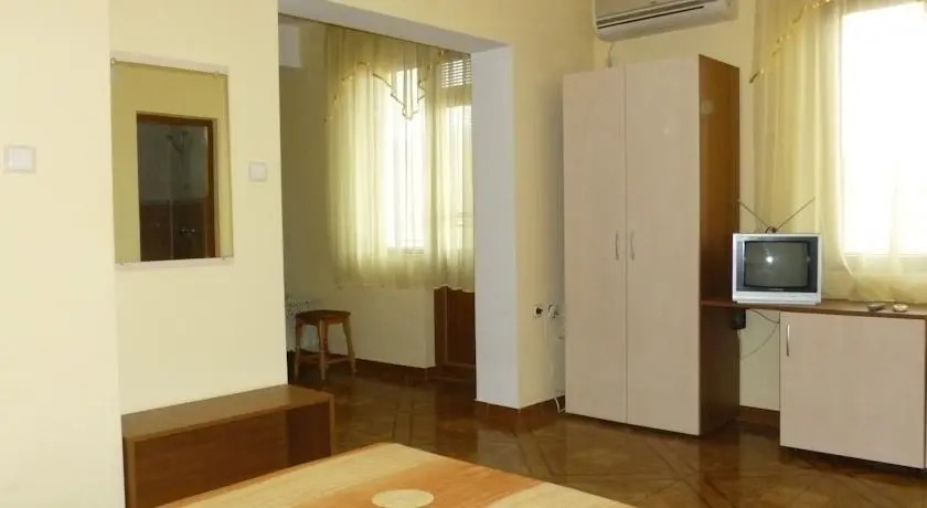 Tonus Guest House