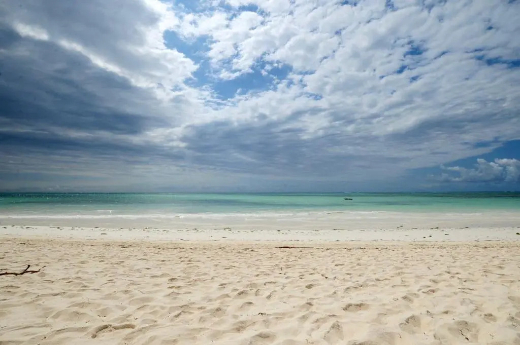Beachfront Villa Patti ZanzibarHouses