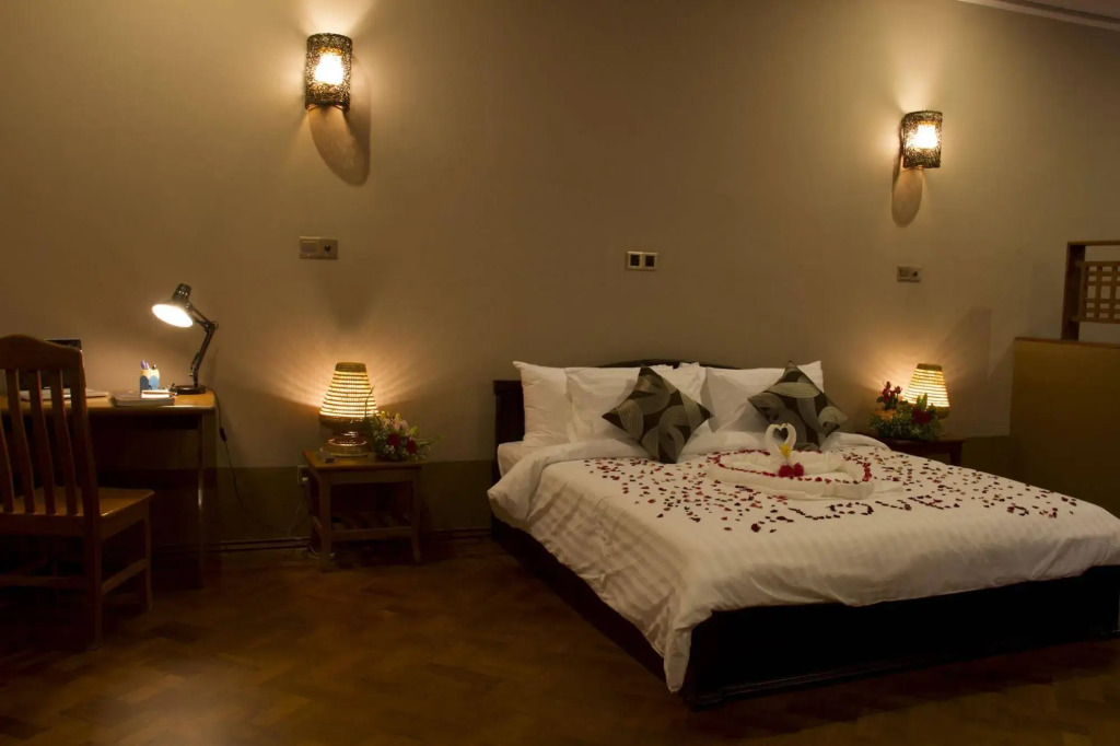 Triumph Hotel