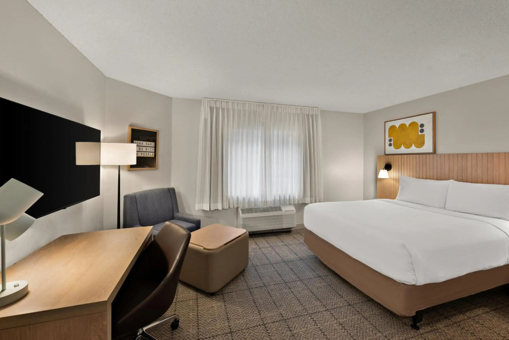 Sonesta Simply Suites Birmingham Hoover